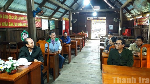 Người uy tín “bám cơ sở”, tạo nền tảng đồng thuận ở xã Yang Mao